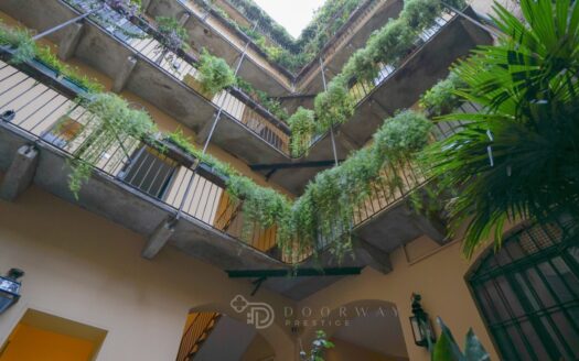 Trilocale di design con Balcone a Brera