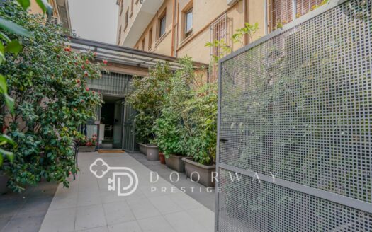 Esclusivo Loft su Due Livelli con Giardino a Ca’ Granda Milano