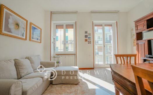Elegante 110 mq con 2 balconi e doppia esposizione